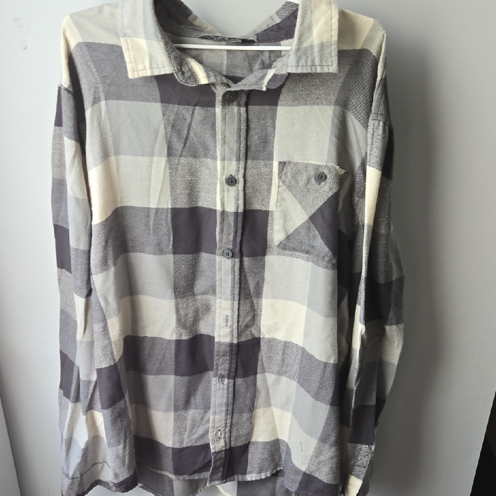 Alpine Gray and White Casual Button Down Shirt